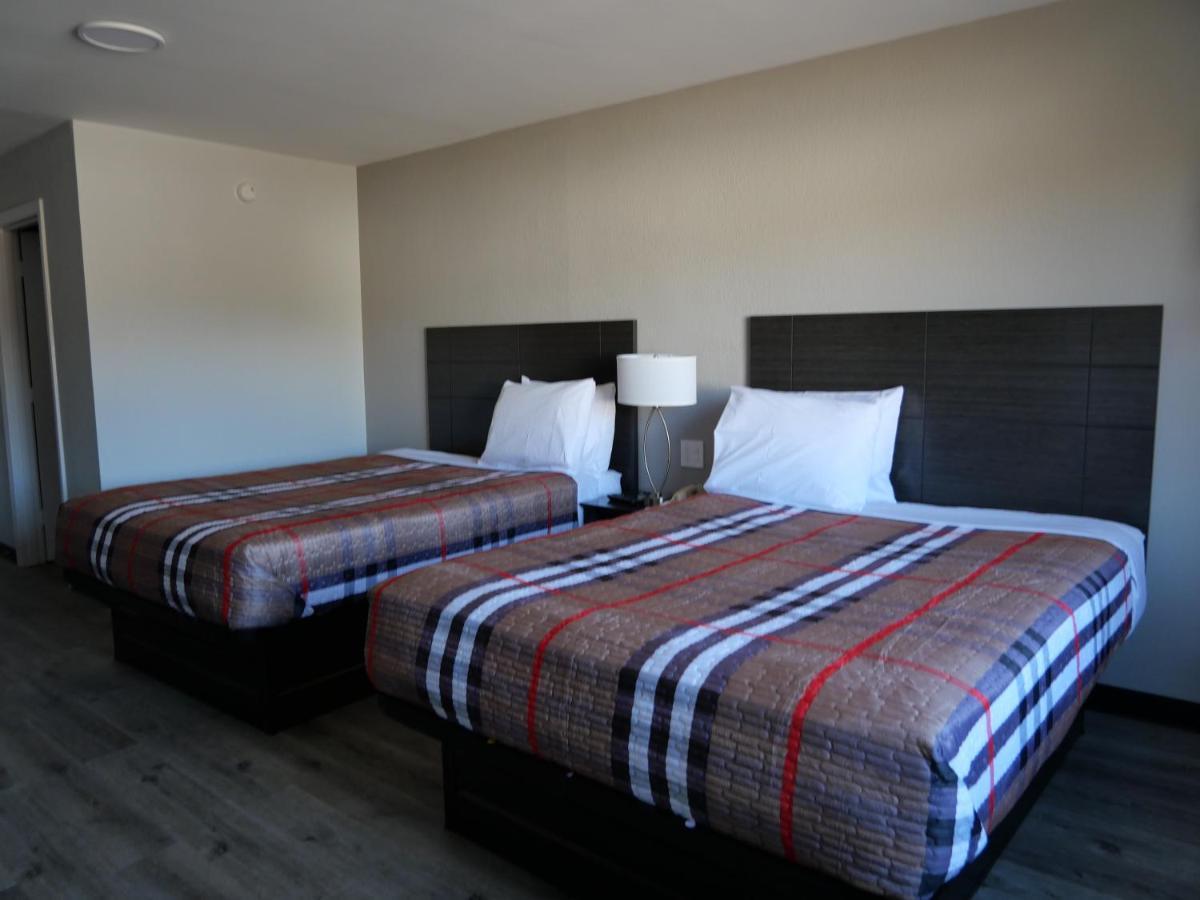 Hilltop Express Inn Groton Buitenkant foto